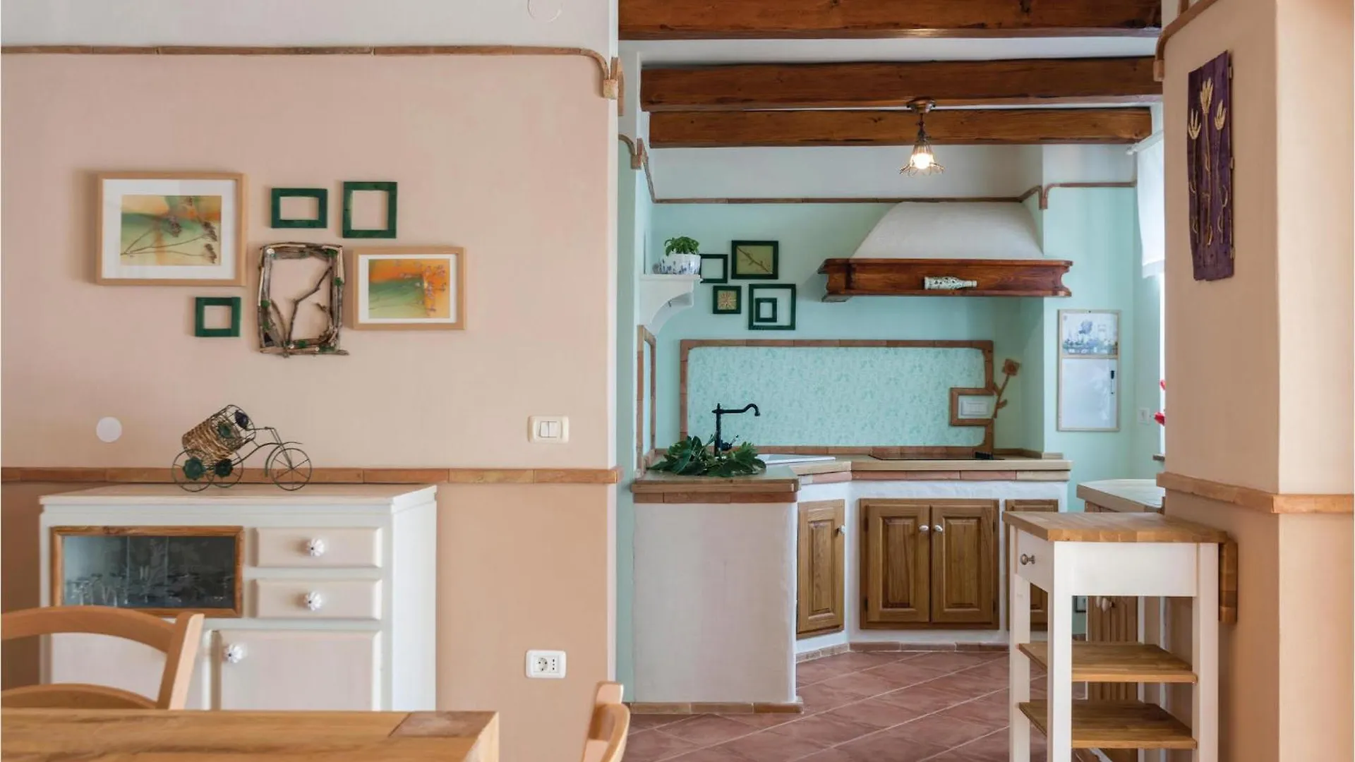 Nice Home In Krnica With Kitchen Peruški 0*,  Kroatië