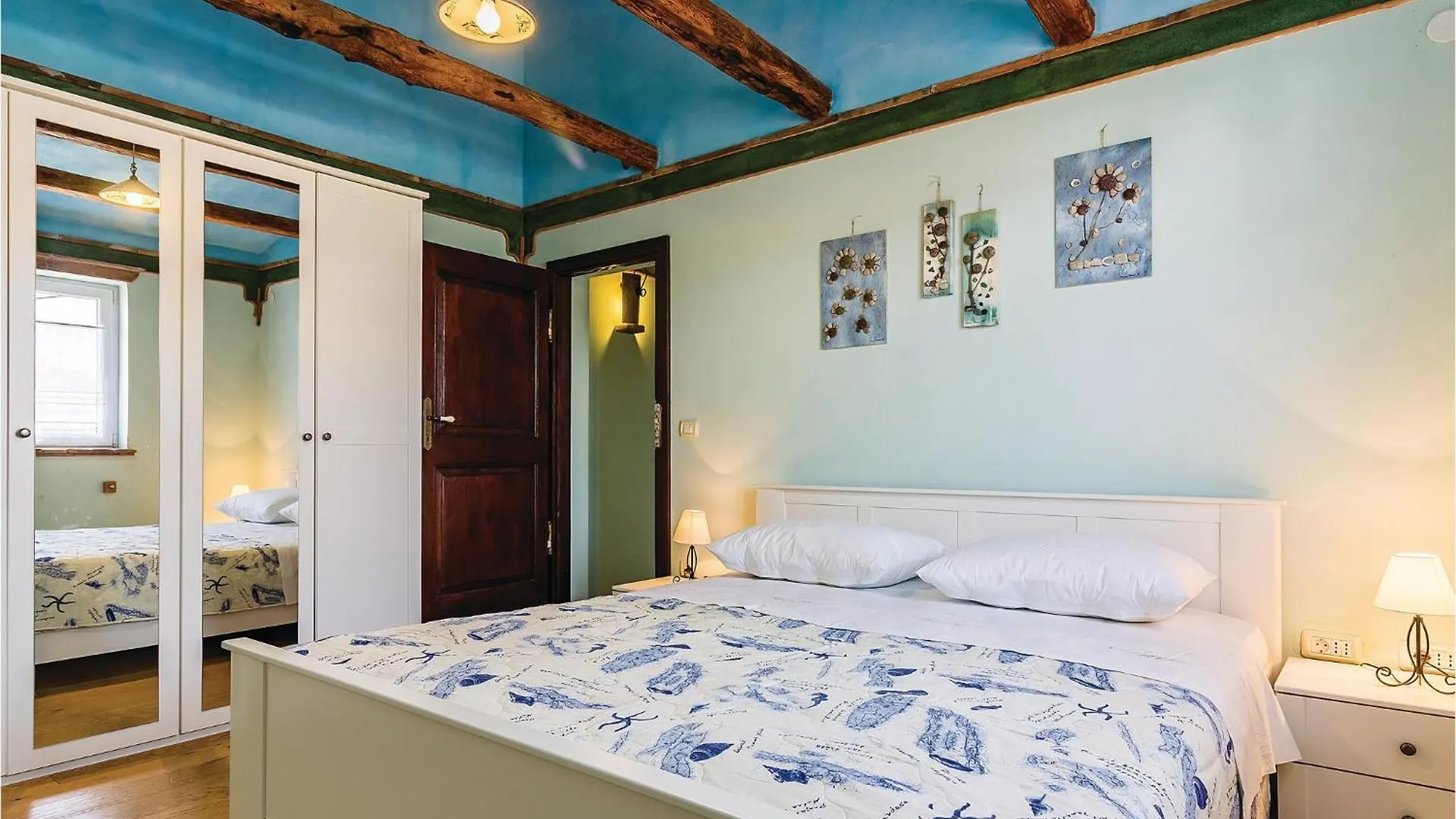 Nice Home In Krnica With Kitchen Peruški